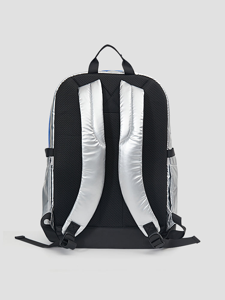 Lightweight Hiking Backpack with Rain Cover